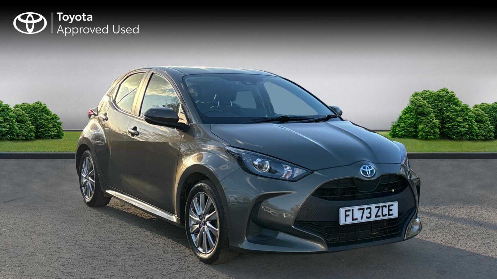 Main listing image - Toyota Yaris