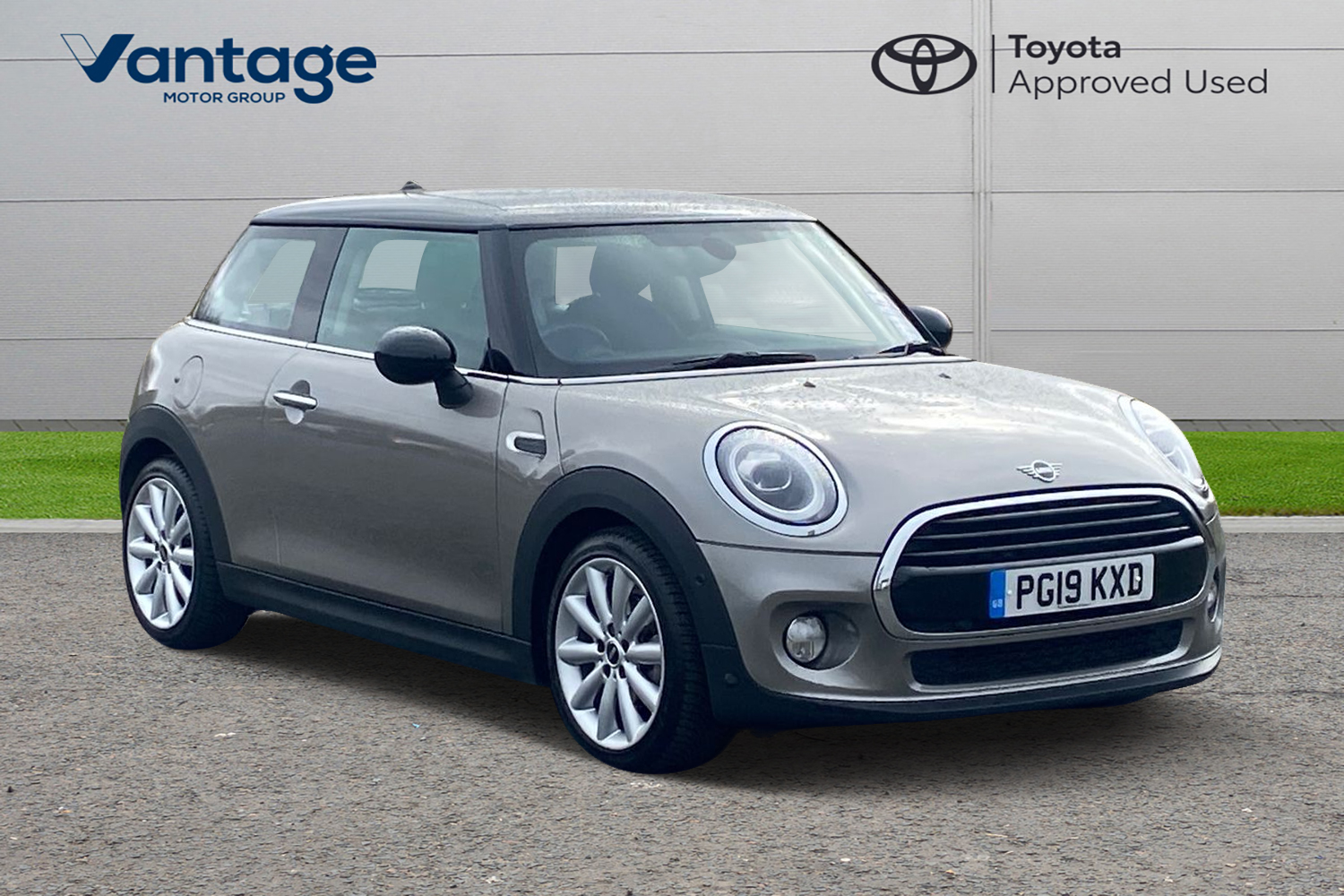 Main listing image - MINI Hatchback