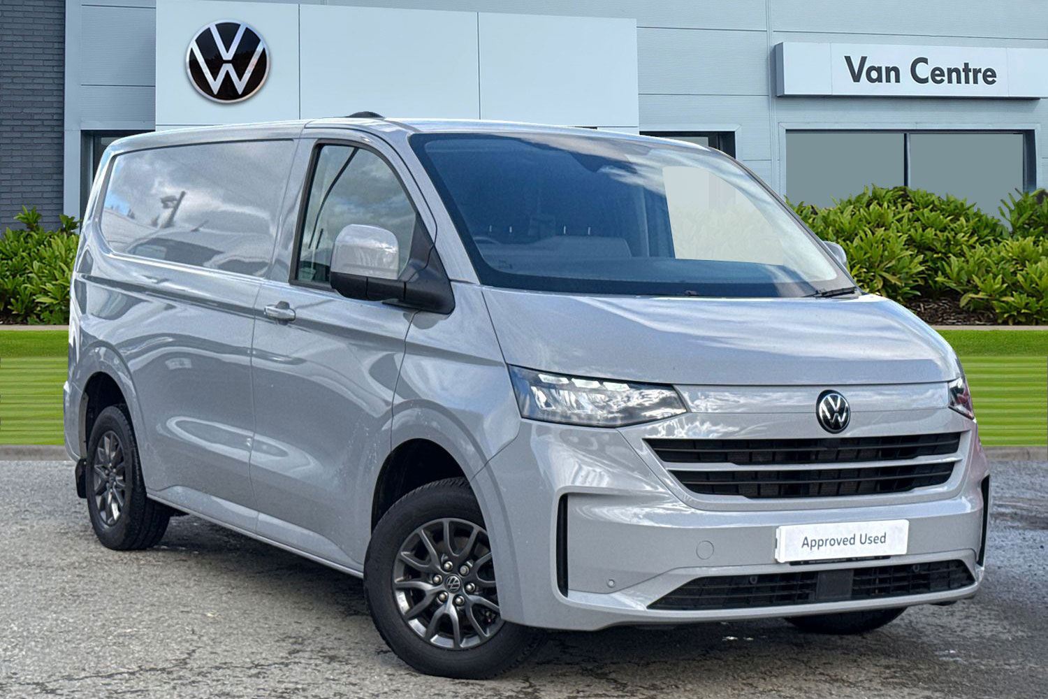 Main listing image - Volkswagen Transporter