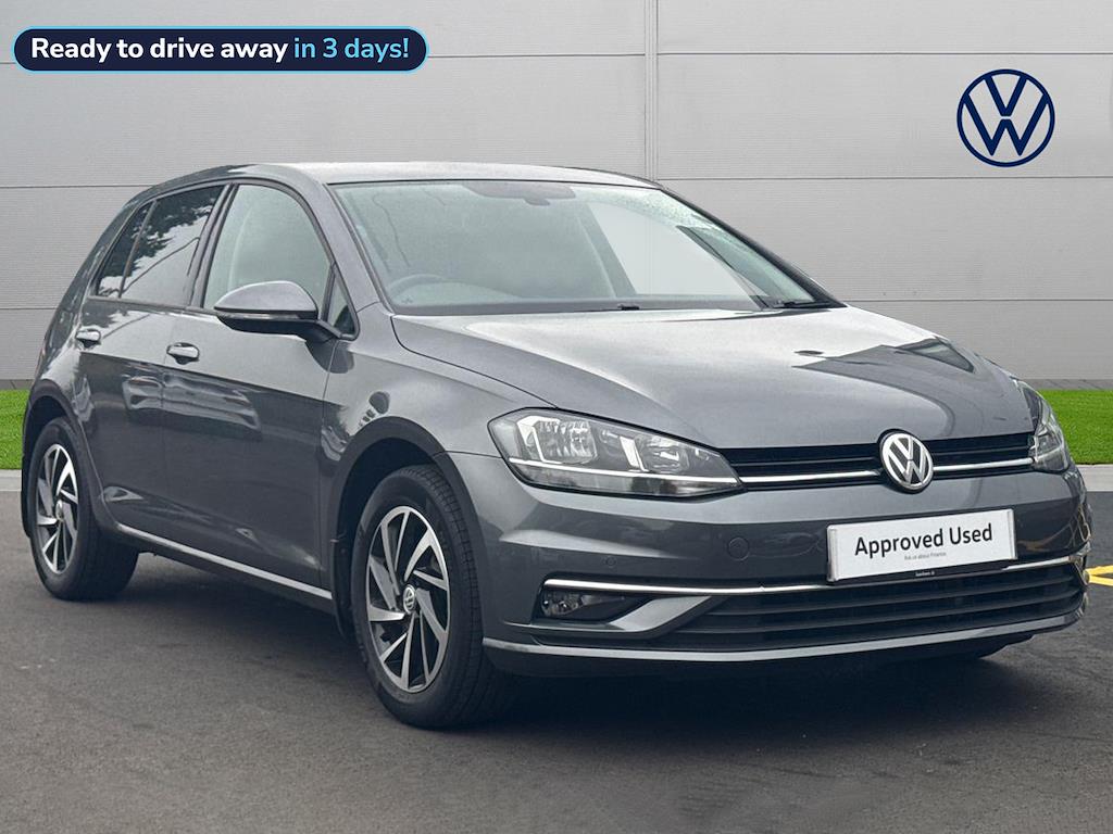 Main listing image - Volkswagen Golf