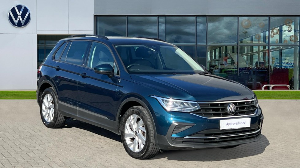 Main listing image - Volkswagen Tiguan