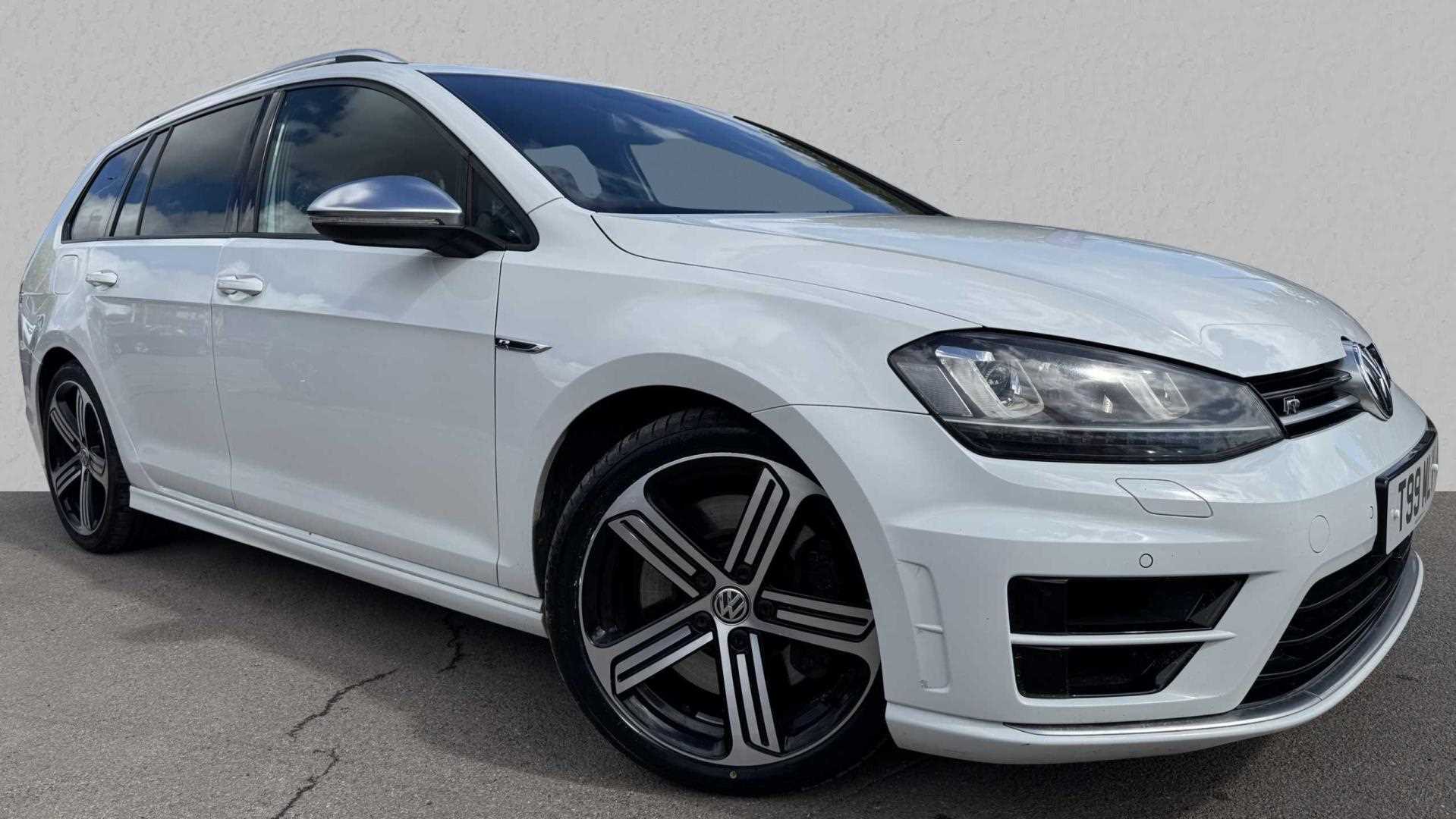 Main listing image - Volkswagen Golf Estate