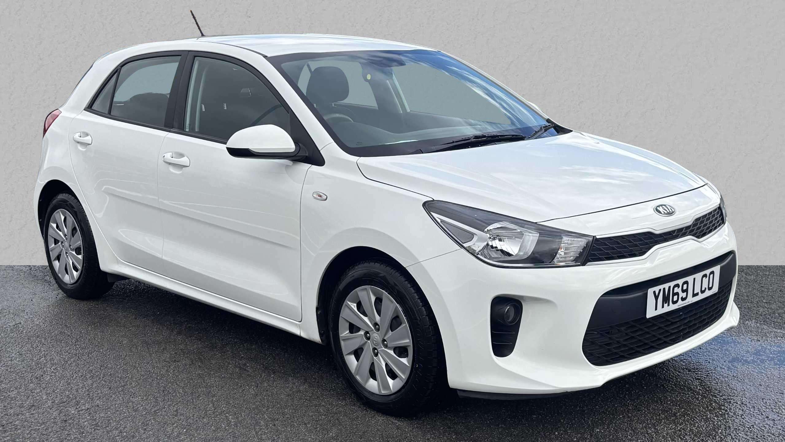 Main listing image - Kia Rio