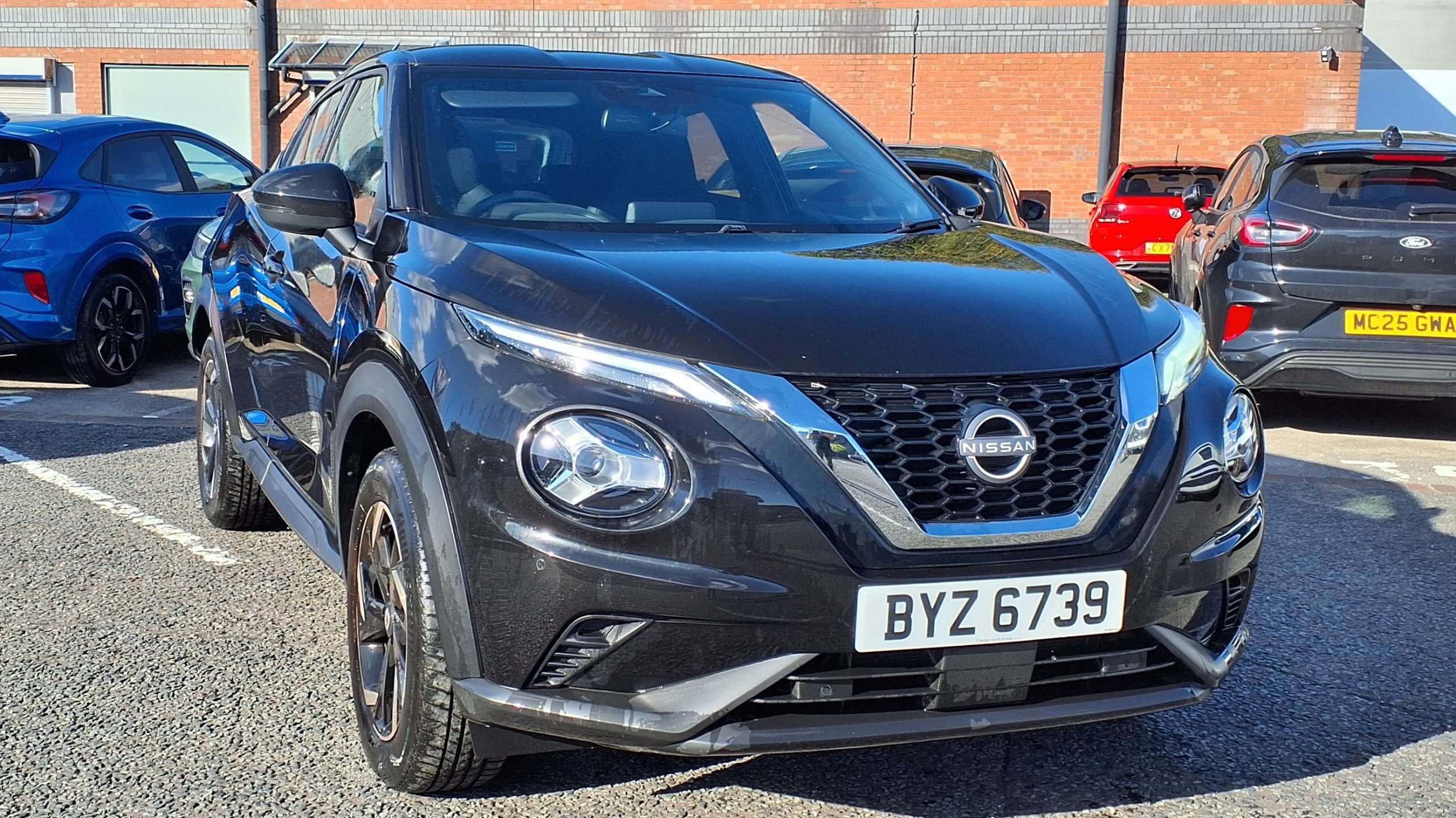 Main listing image - Nissan Juke