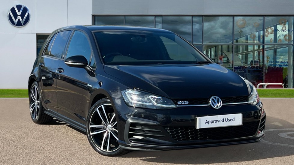 Main listing image - Volkswagen Golf