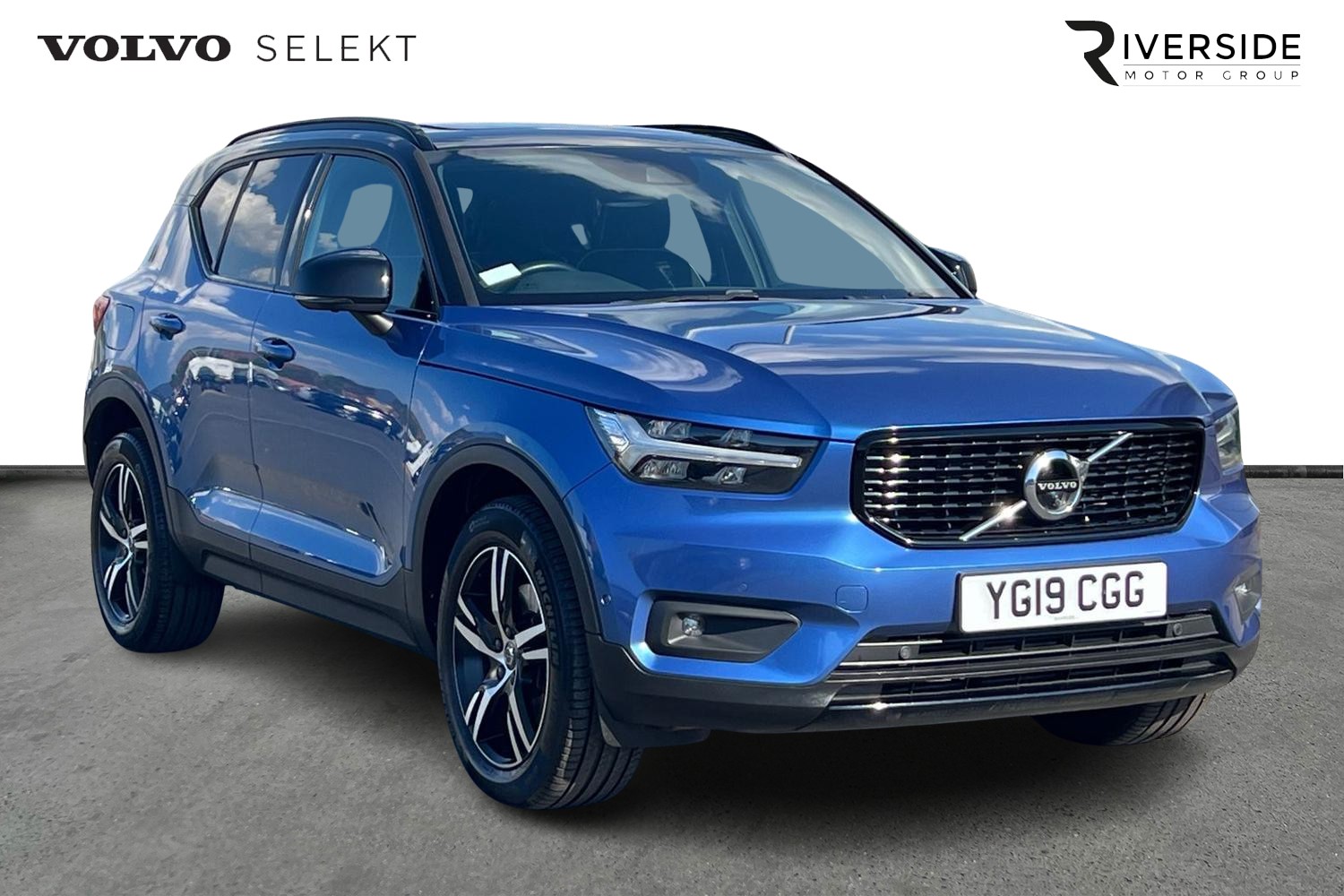 Main listing image - Volvo XC40