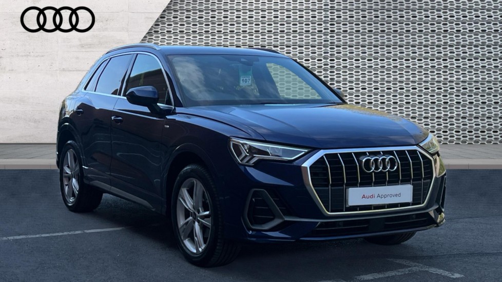 Main listing image - Audi Q3
