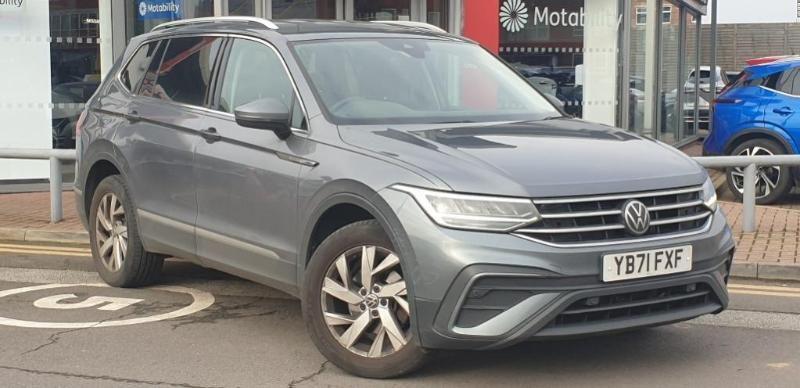 Main listing image - Volkswagen Tiguan Allspace