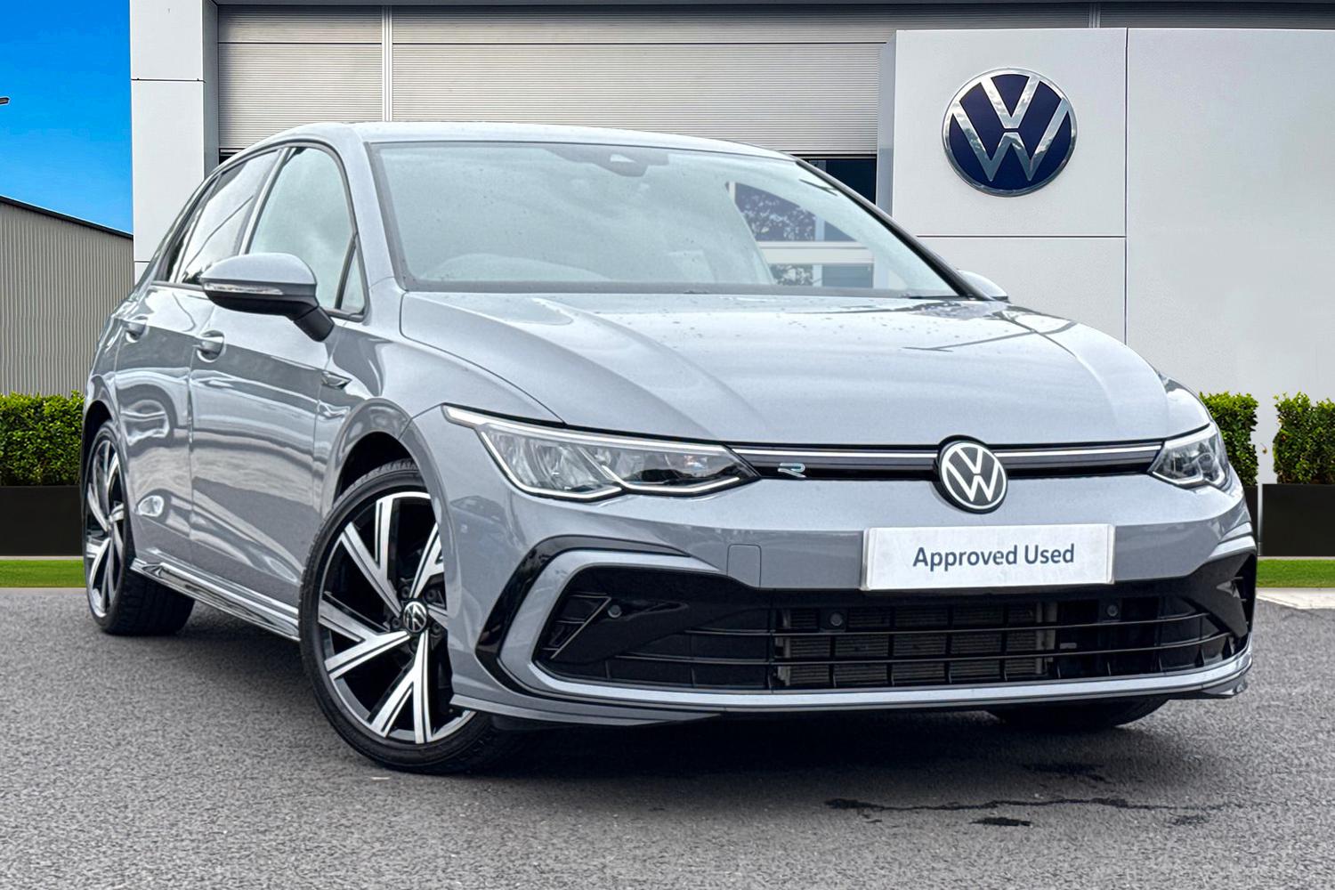 Main listing image - Volkswagen Golf