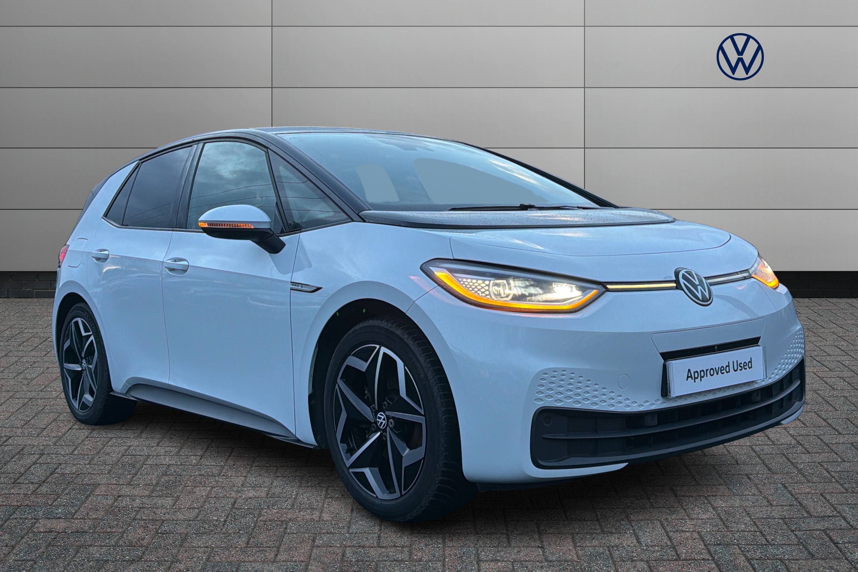 Main listing image - Volkswagen ID.3