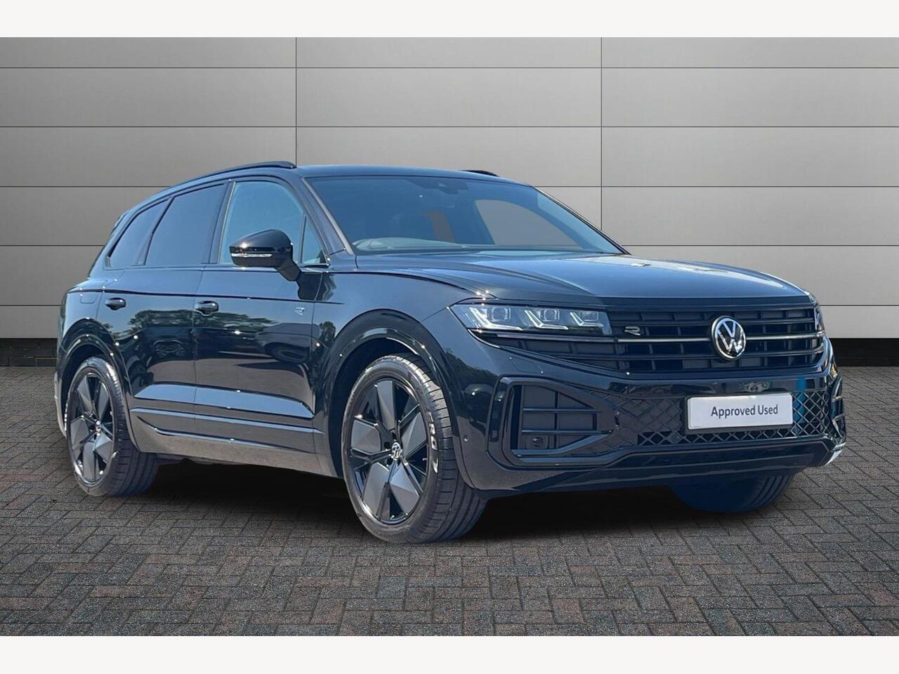 Main listing image - Volkswagen Touareg