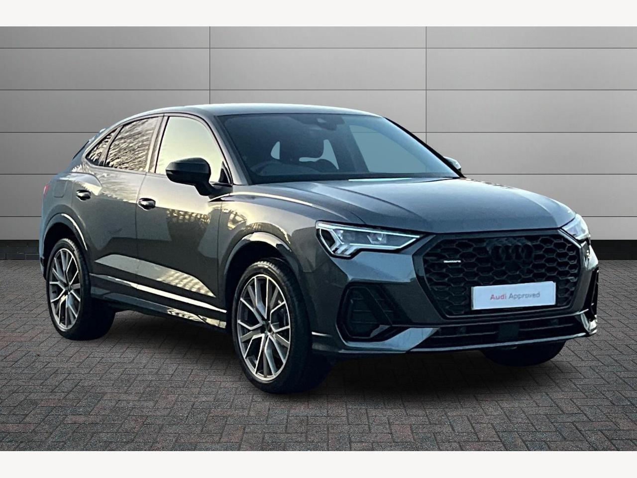 Main listing image - Audi Q3