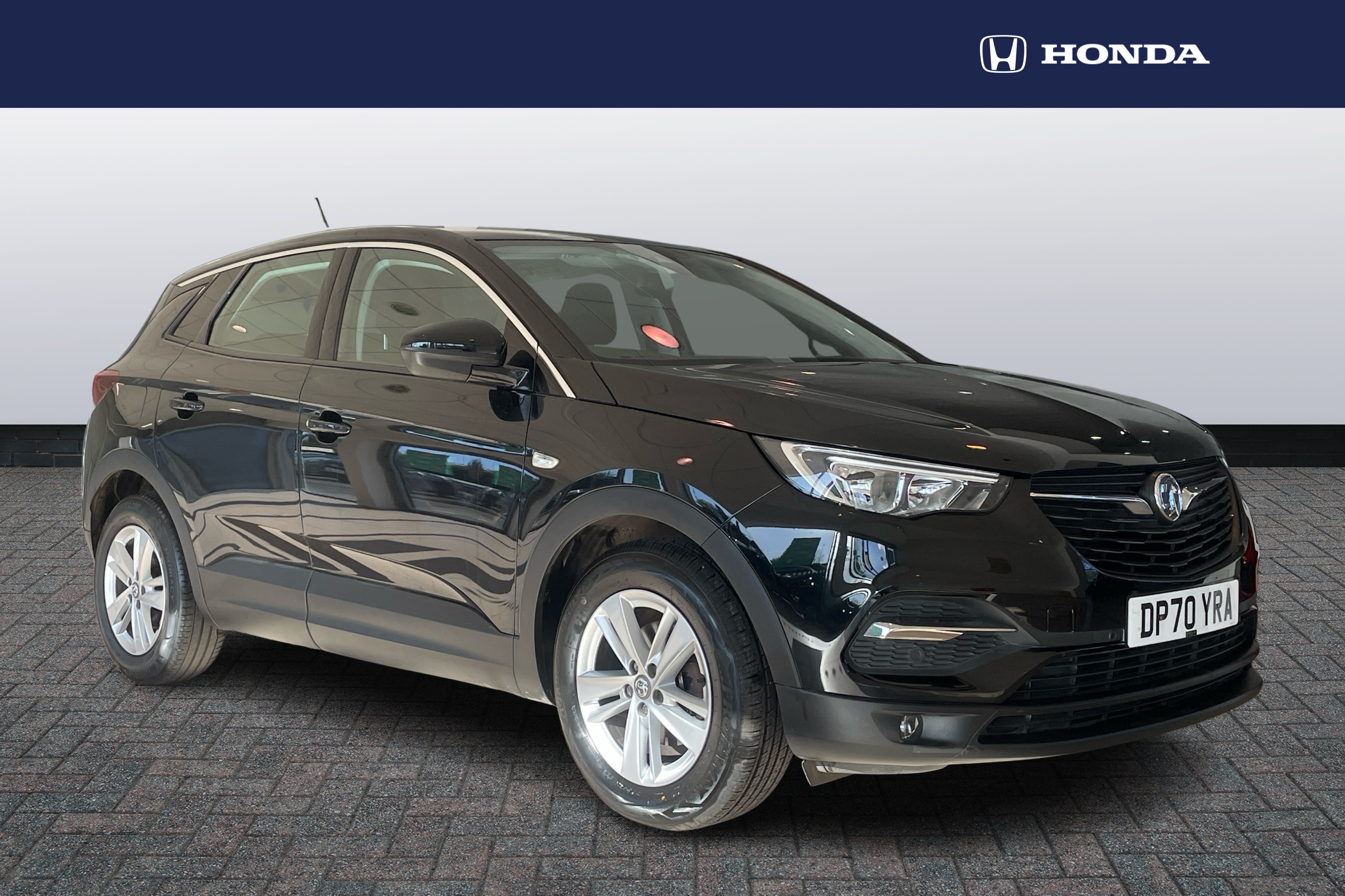 Main listing image - Vauxhall Grandland X
