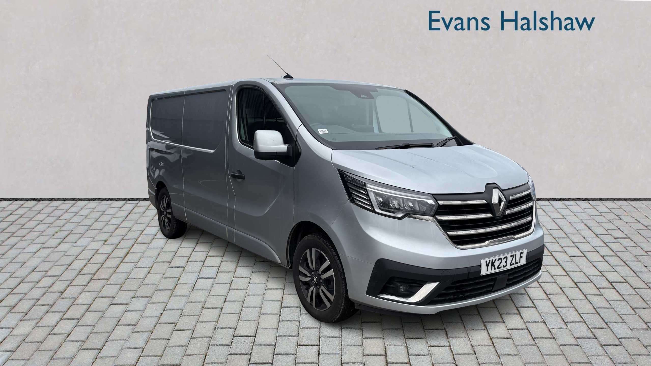 Main listing image - Renault Trafic