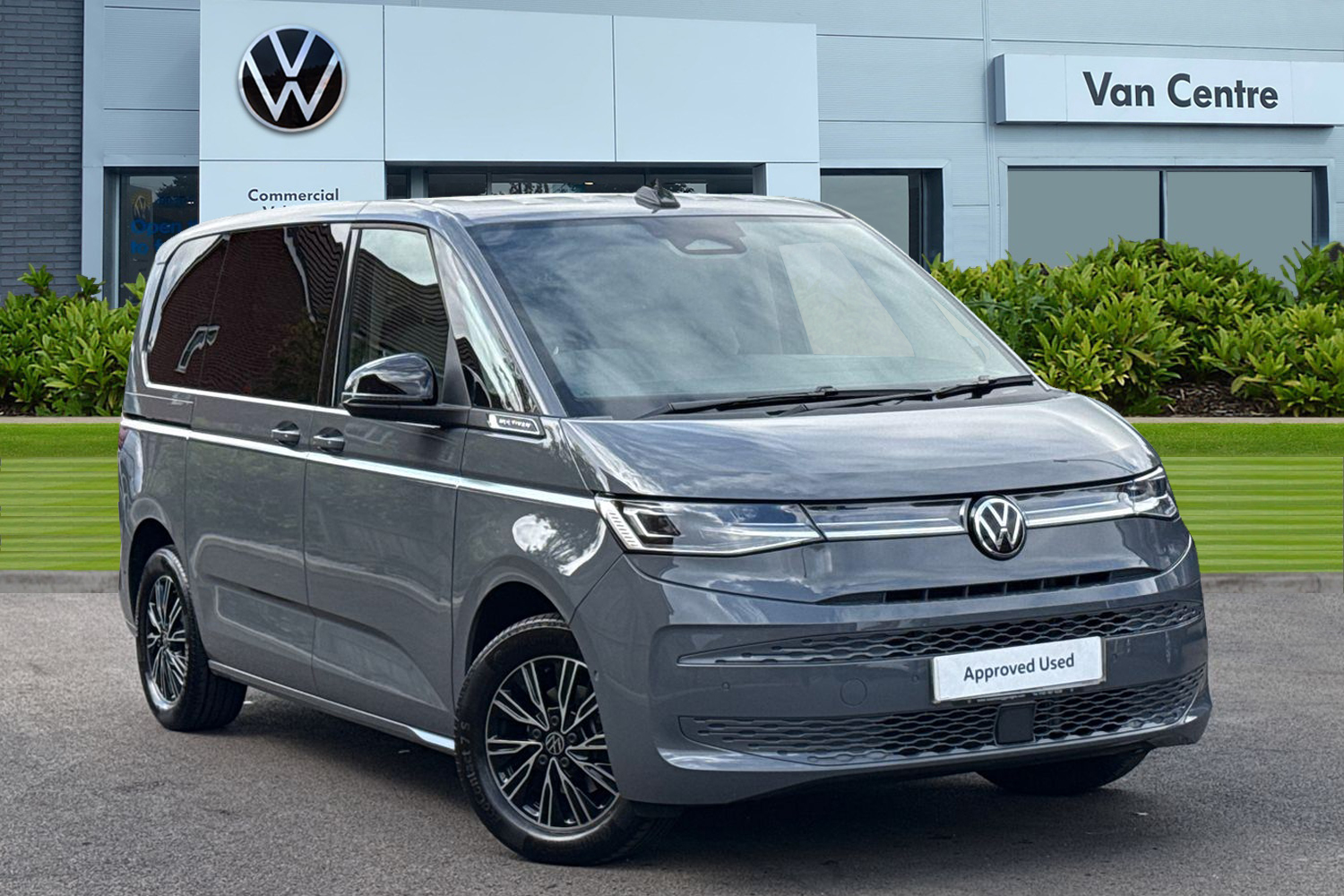 Main listing image - Volkswagen Multivan