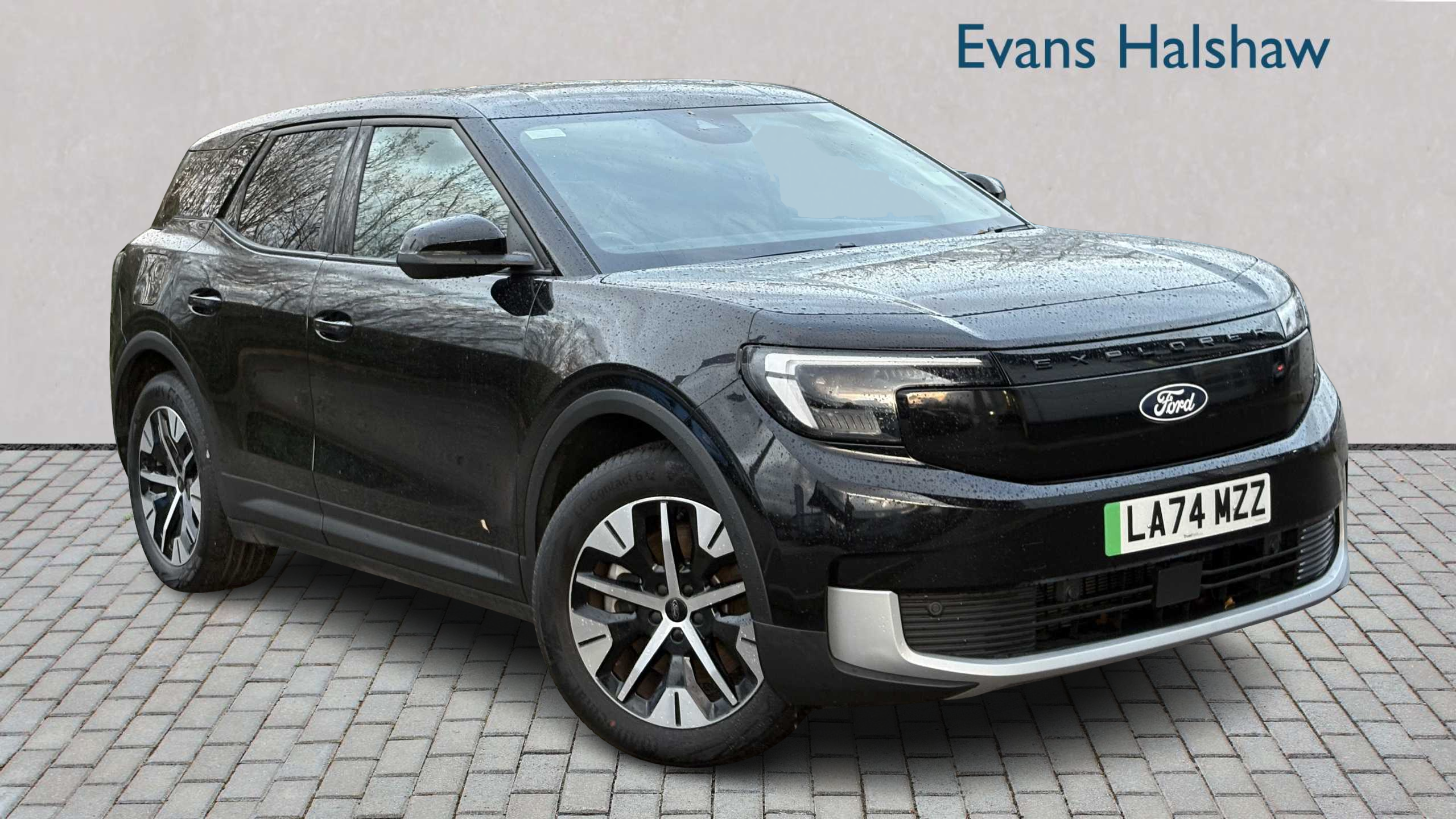 Main listing image - Ford Explorer