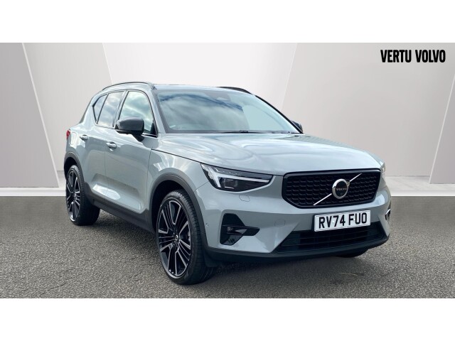 Main listing image - Volvo XC40