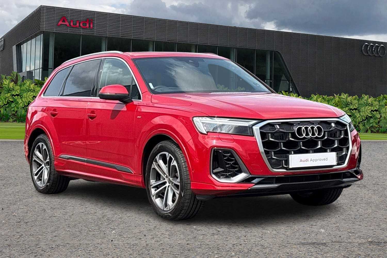 Main listing image - Audi Q7