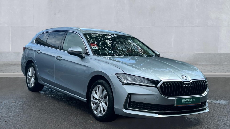 Main listing image - Skoda Superb Estate