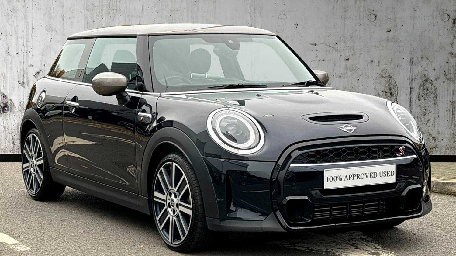 Main listing image - MINI Hatchback