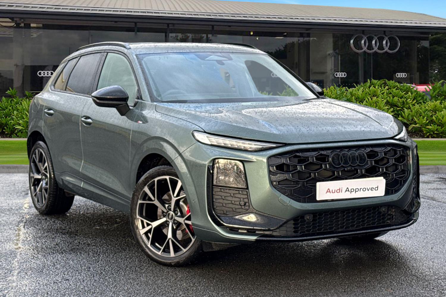 Main listing image - Audi Q3