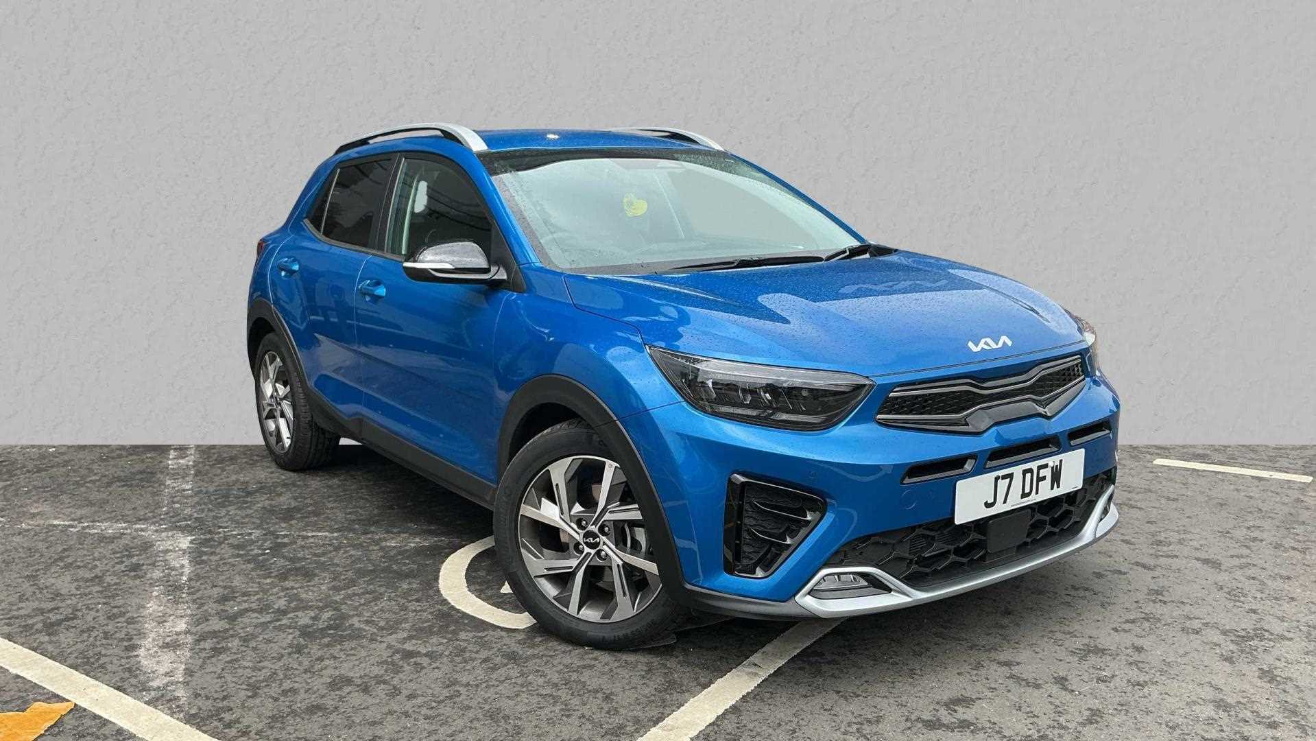 Main listing image - Kia Stonic