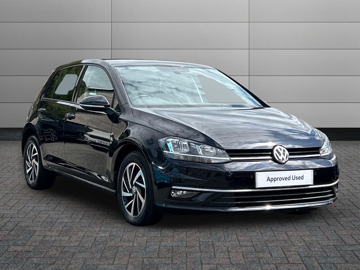 Main listing image - Volkswagen Golf