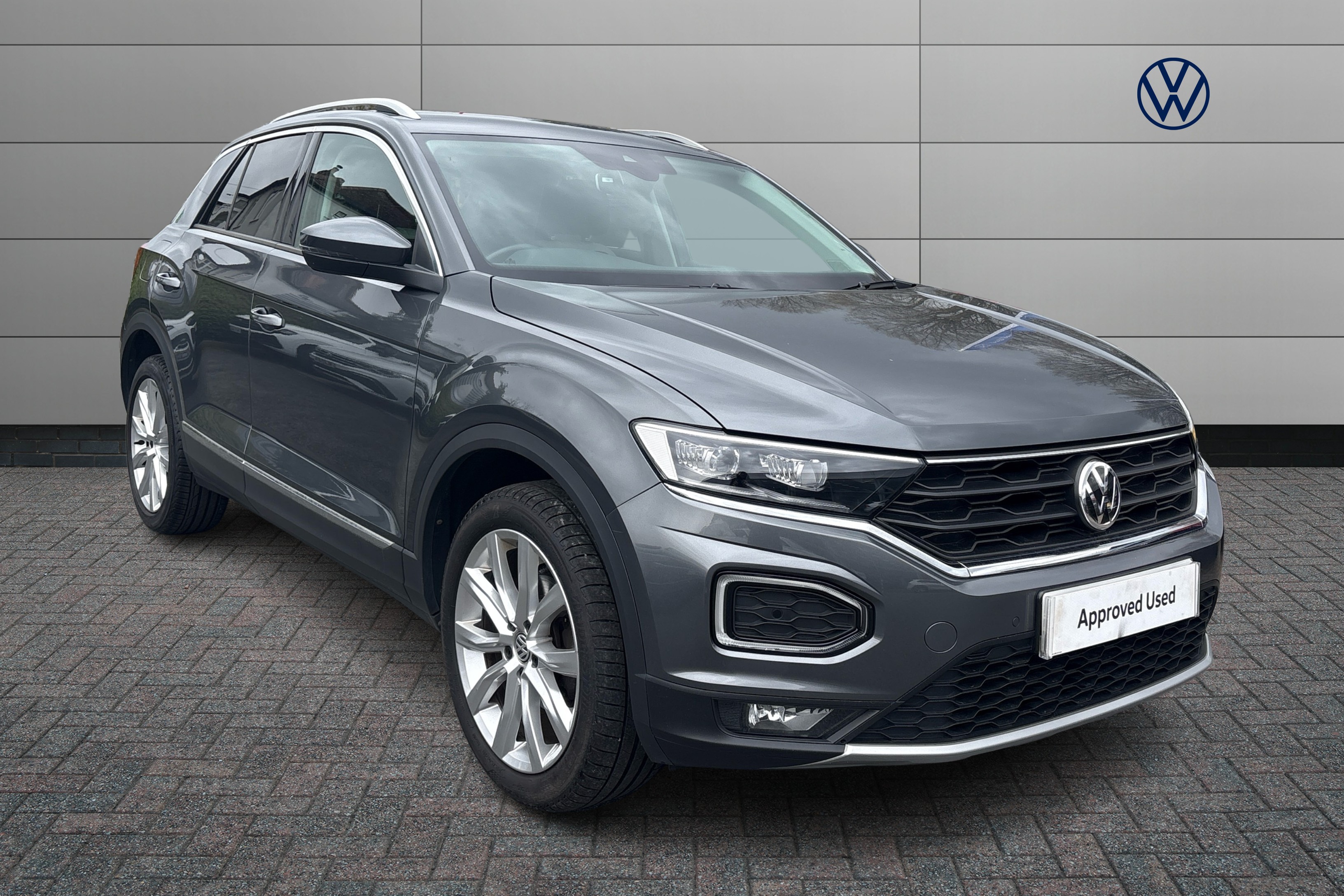 Main listing image - Volkswagen T-Roc