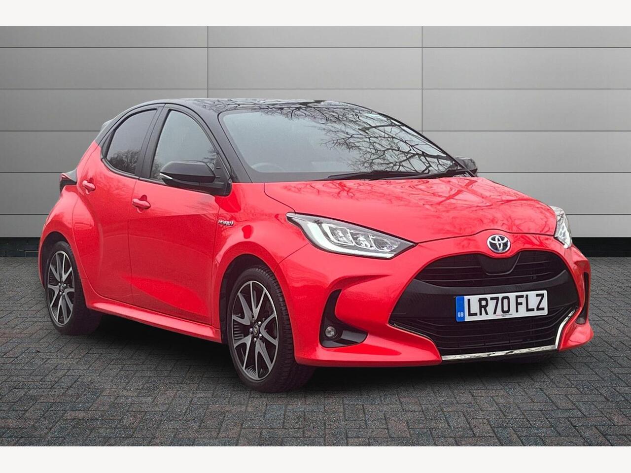 Main listing image - Toyota Yaris