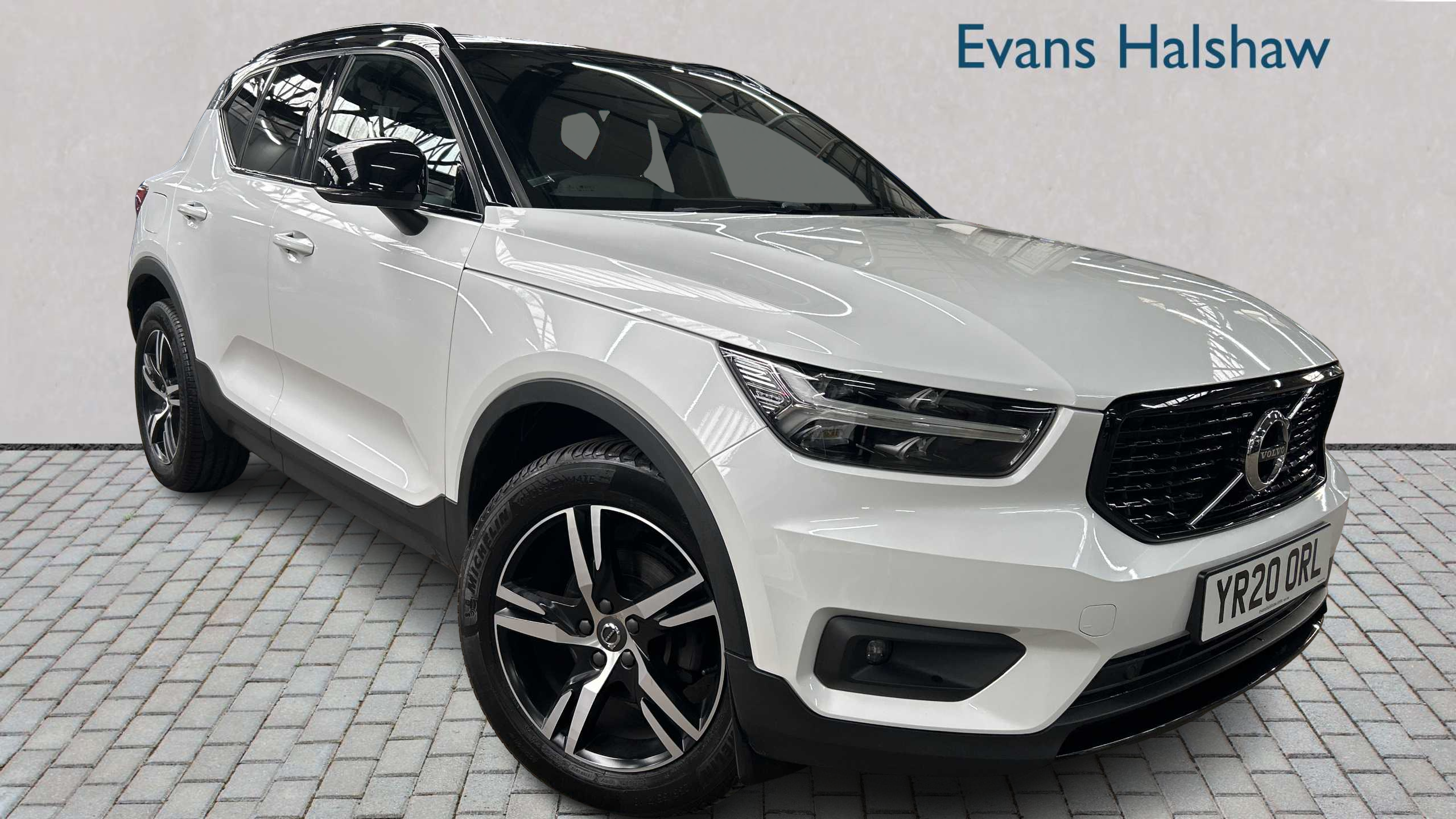 Main listing image - Volvo XC40