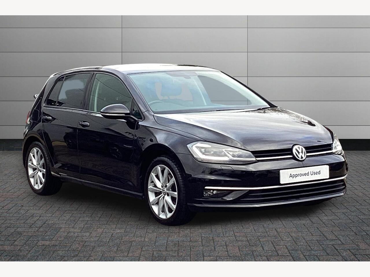 Main listing image - Volkswagen Golf