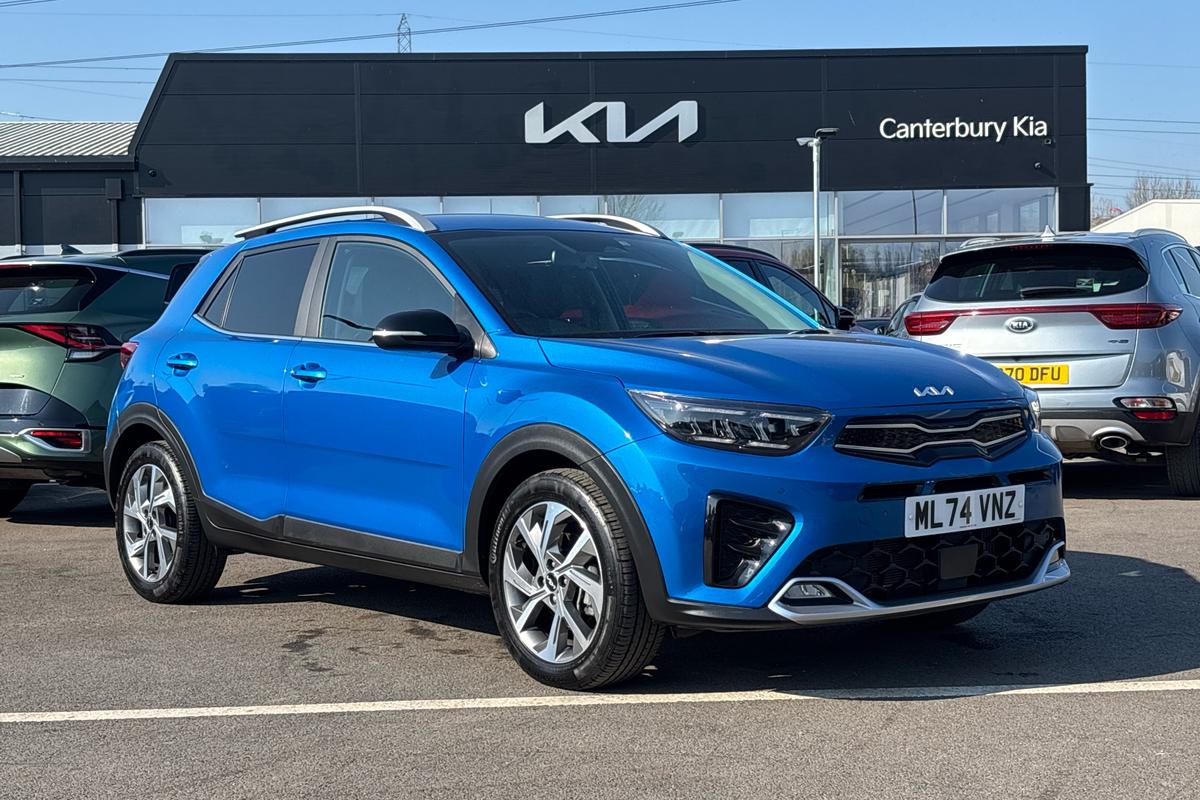 Main listing image - Kia Stonic