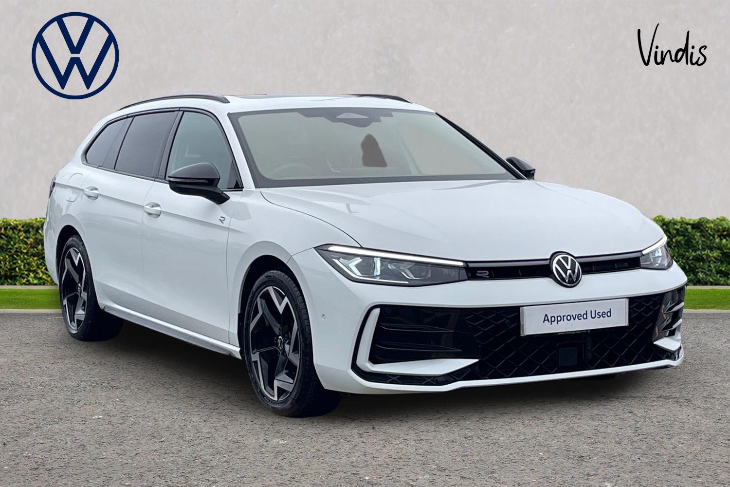 Main listing image - Volkswagen Passat Estate