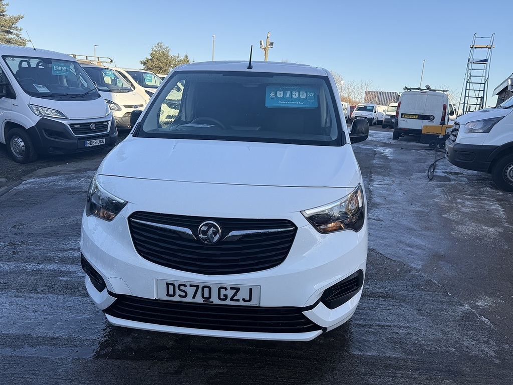 Main listing image - Vauxhall Combo Cargo