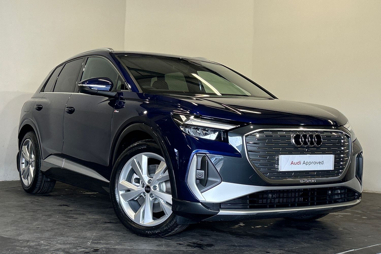 Main listing image - Audi Q4