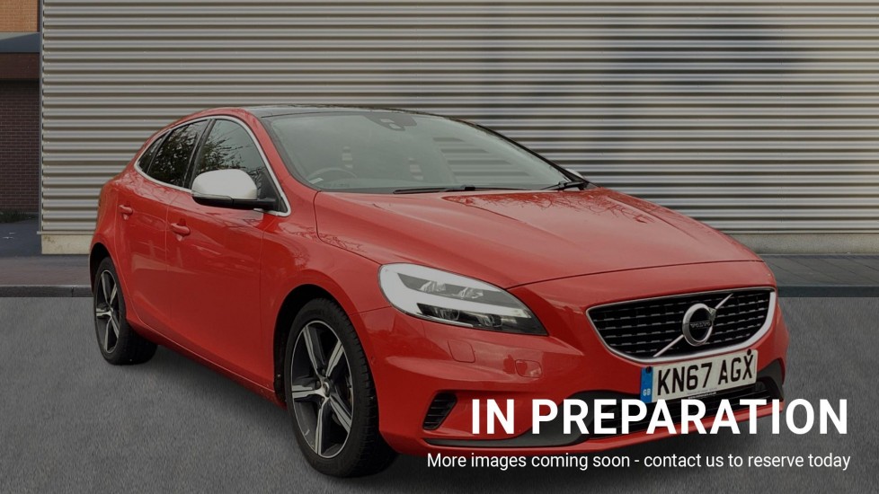 Main listing image - Volvo V40