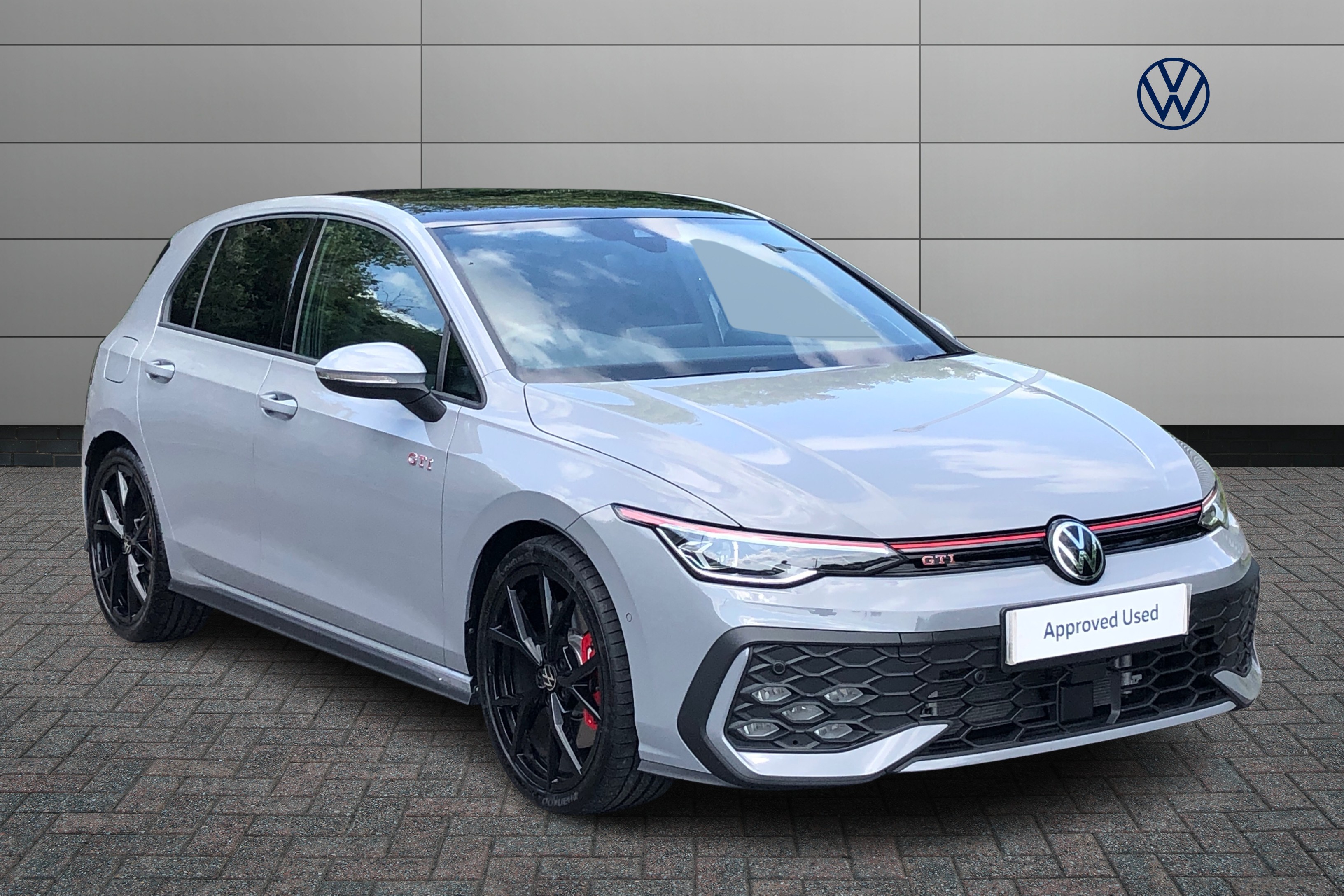 Main listing image - Volkswagen Golf GTI