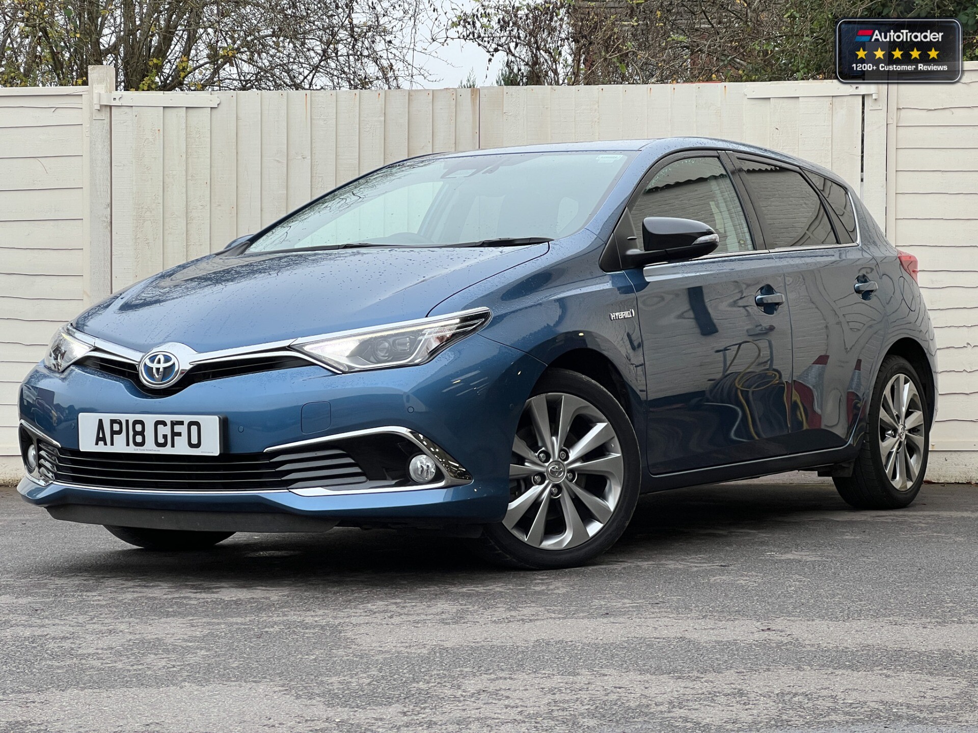 Main listing image - Toyota Auris