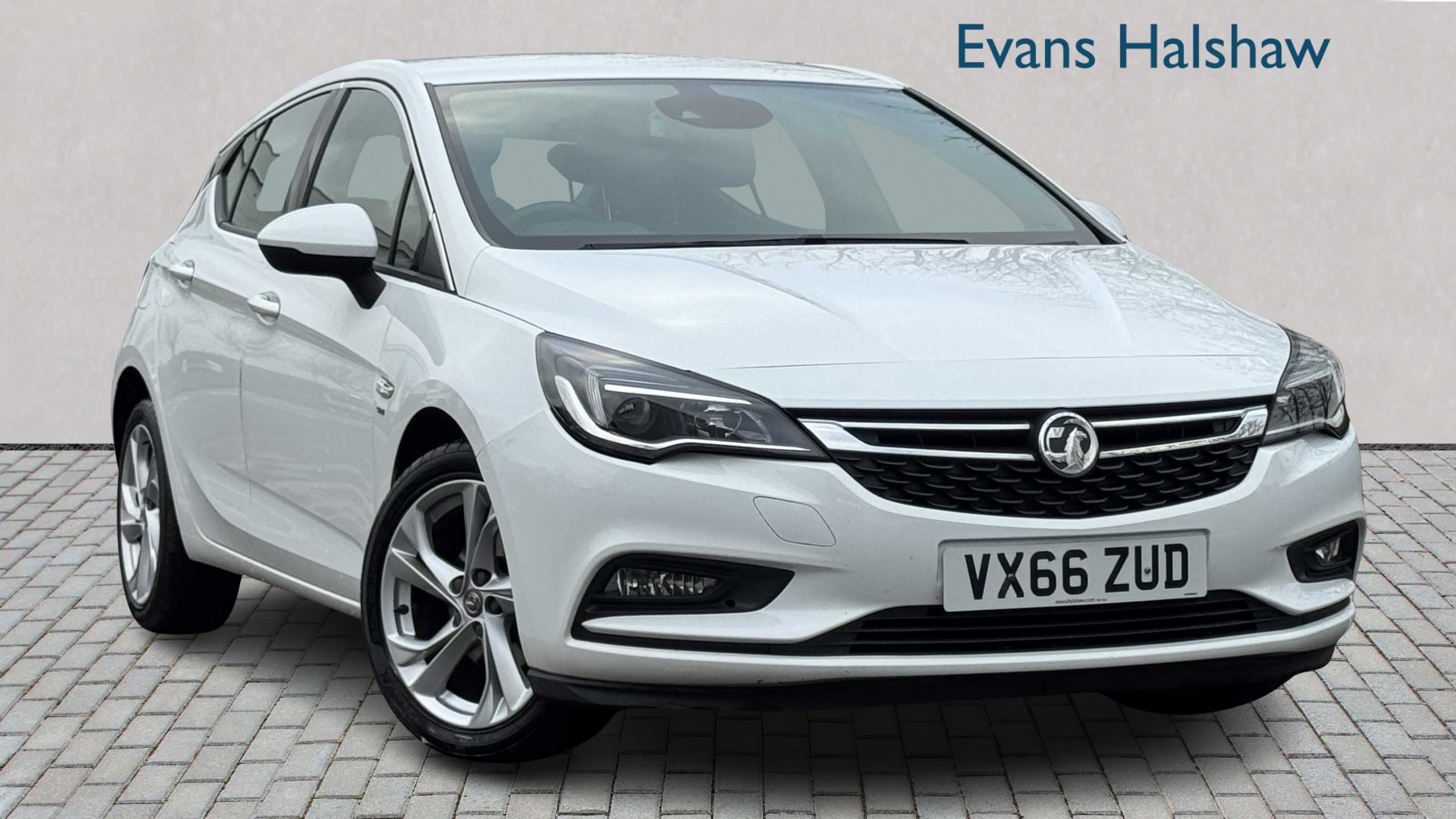 Main listing image - Vauxhall Astra