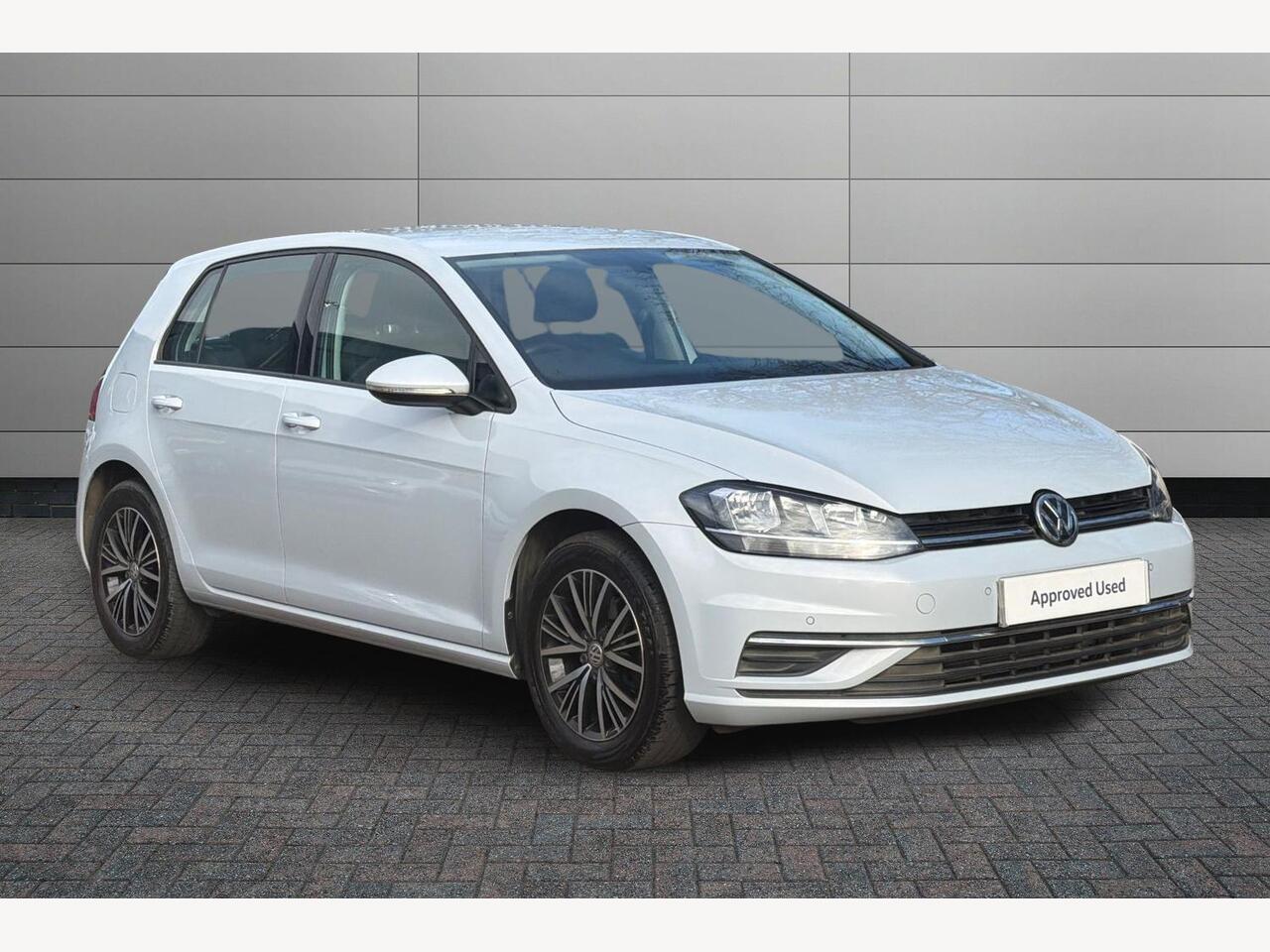 Main listing image - Volkswagen Golf