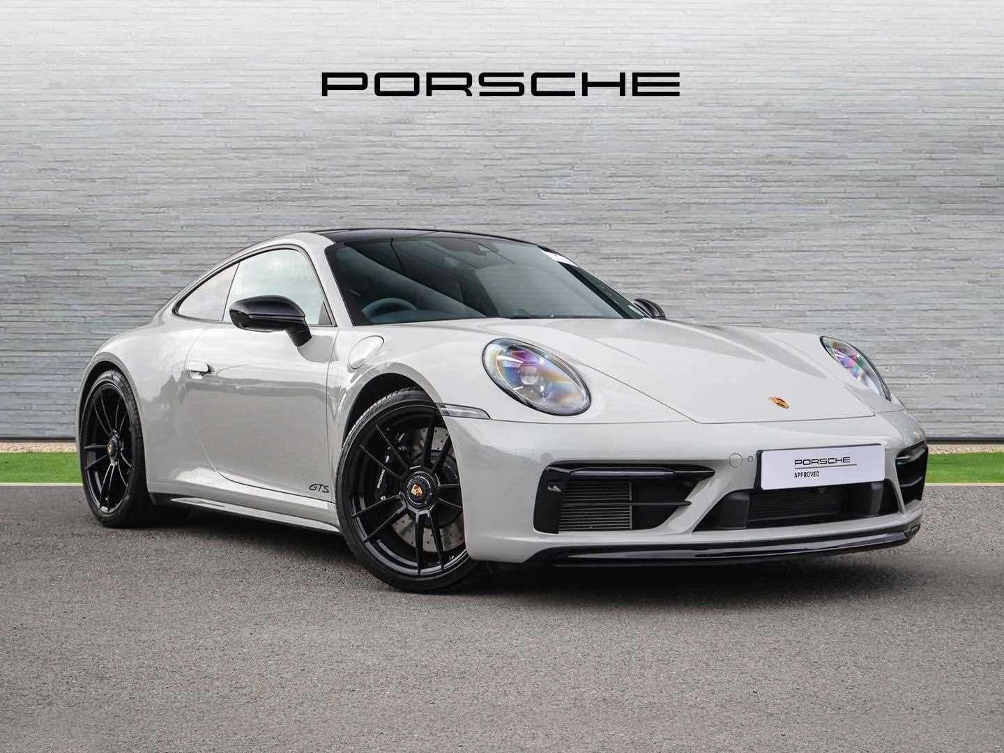 Main listing image - Porsche 911