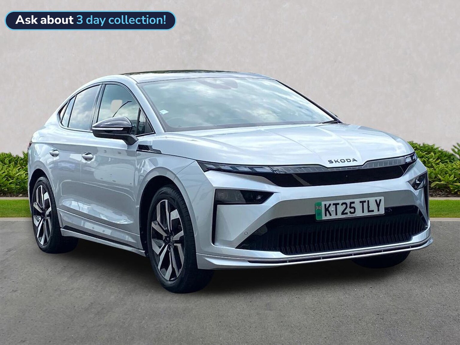 Main listing image - Skoda Enyaq