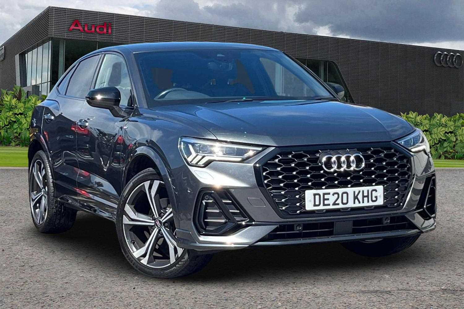Main listing image - Audi Q3