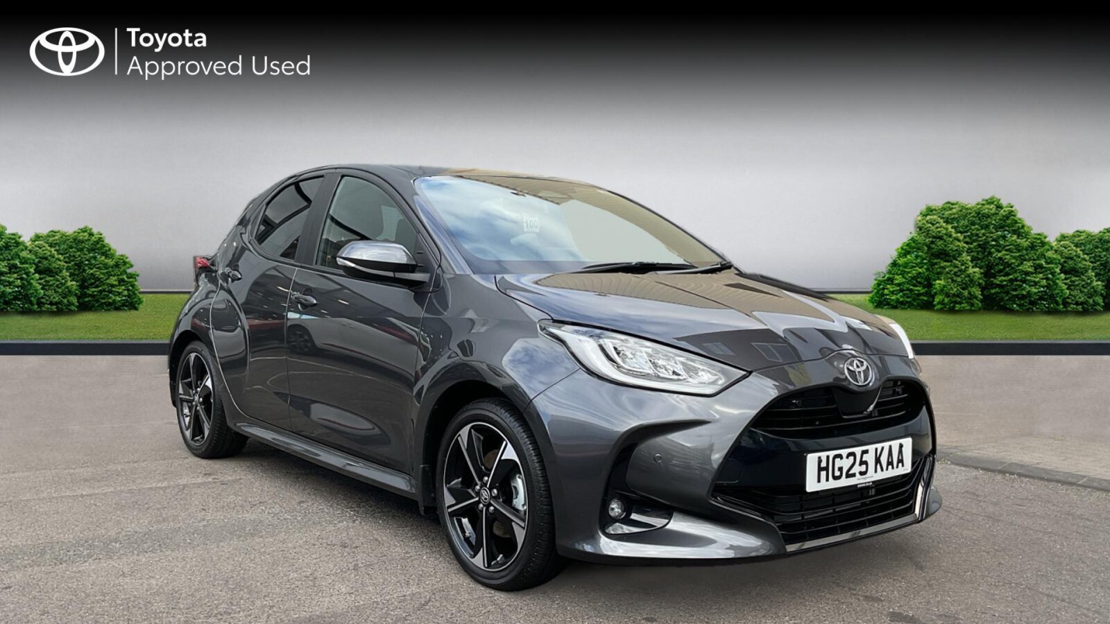 Main listing image - Toyota Yaris