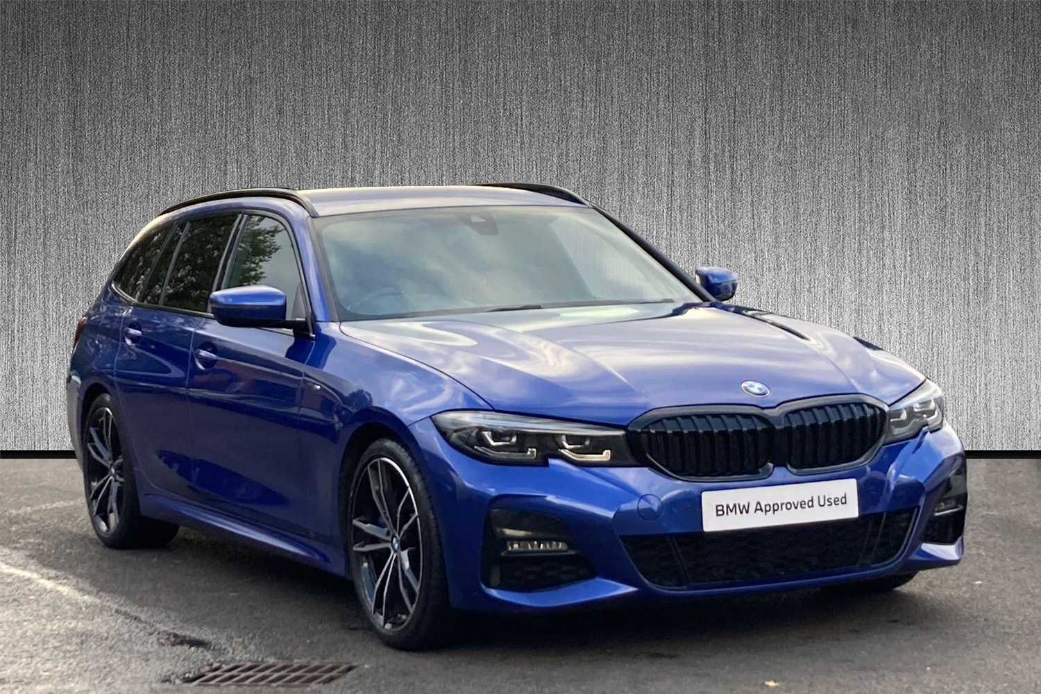 Main listing image - BMW 3 Series Touring