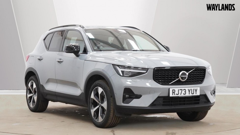 Main listing image - Volvo XC40