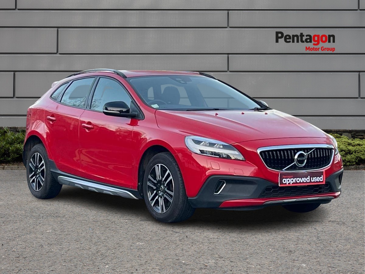 Main listing image - Volvo V40 Cross Country