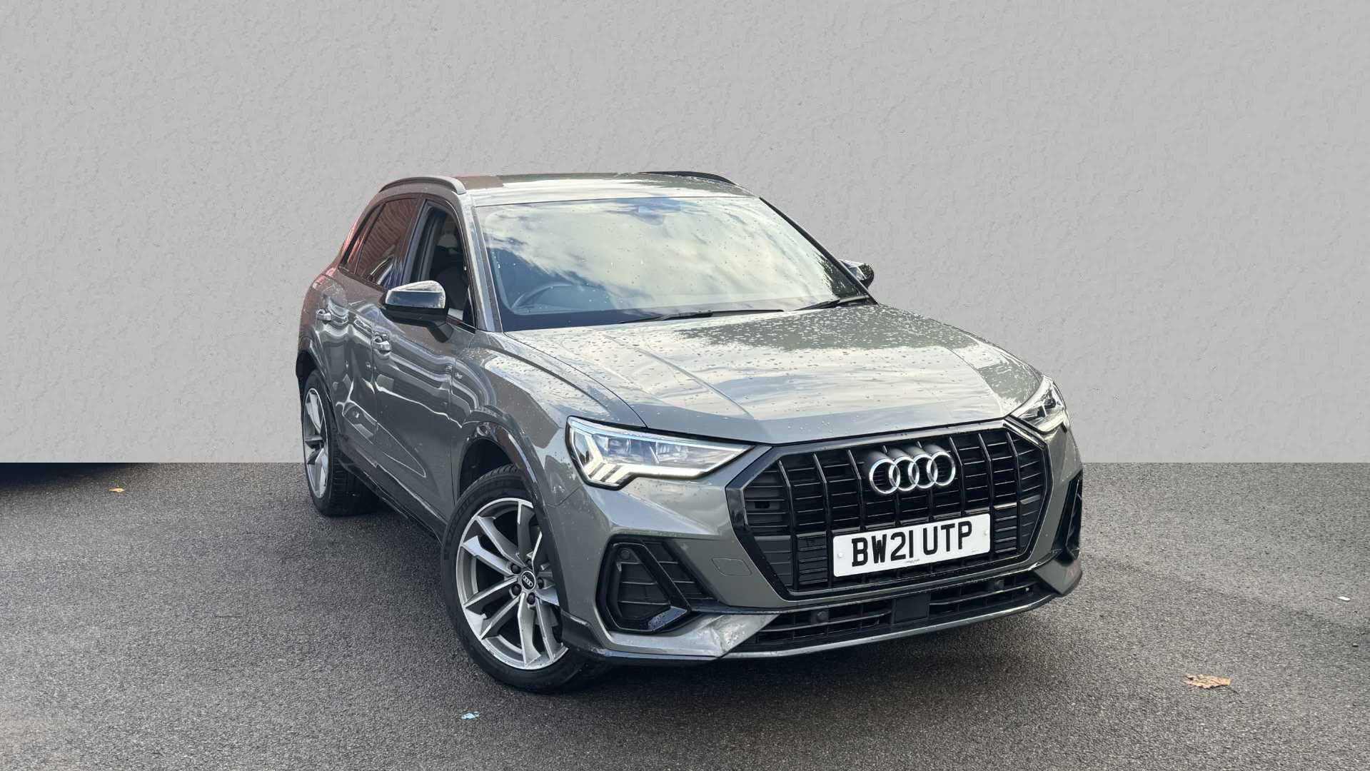 Main listing image - Audi Q3