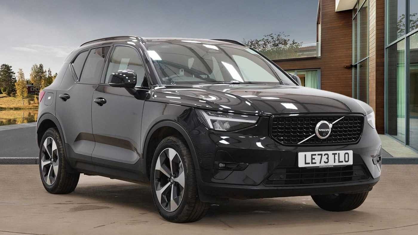 Main listing image - Volvo XC40