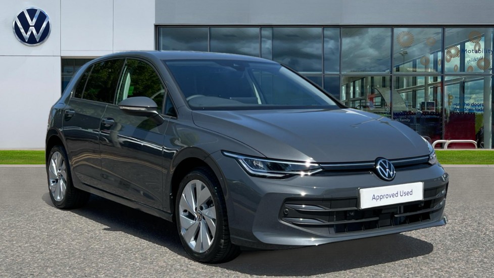 Main listing image - Volkswagen Golf